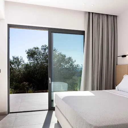 Aglaea I Saltwater Pool & Amazing Seaview! Χανιά