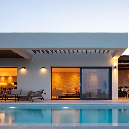 Βίλα Aglaea I Saltwater Pool & Amazing Seaview!