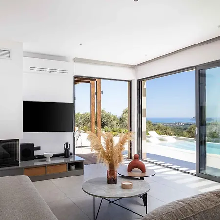 Villa Aglaea I Saltwater Pool & Amazing Seaview! *