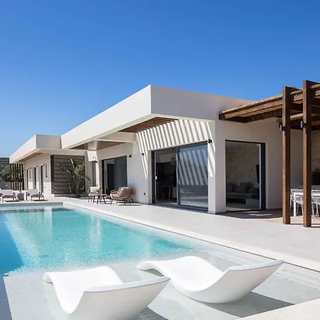 Βίλα Aglaea I Saltwater Pool & Amazing Seaview! *