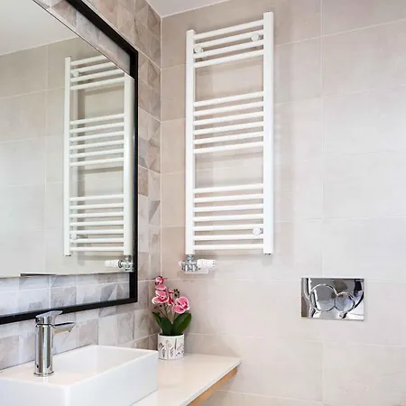 Aglaea I Saltwater Pool & Amazing Seaview!