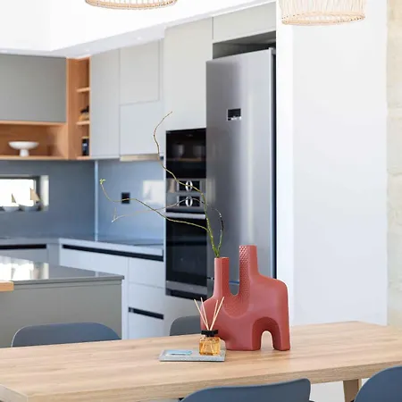 Aglaea I Saltwater Pool & Amazing Seaview! חאניה